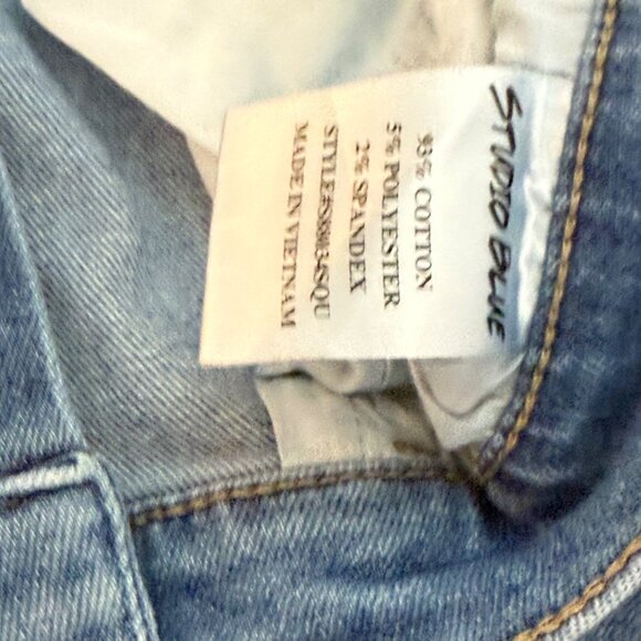 Studio Blue Distressed Ankle Jeans Straight Leg Ripped Up Womens Size 31 Denim - Picture 5 of 14